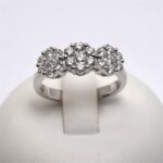 Anello Trilogy a Fiore in Oro e Diamanti 1.06ct Giorgio Visconti
