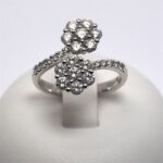 Anello Contrariè Fiore di Diamanti Giorgio Visconti