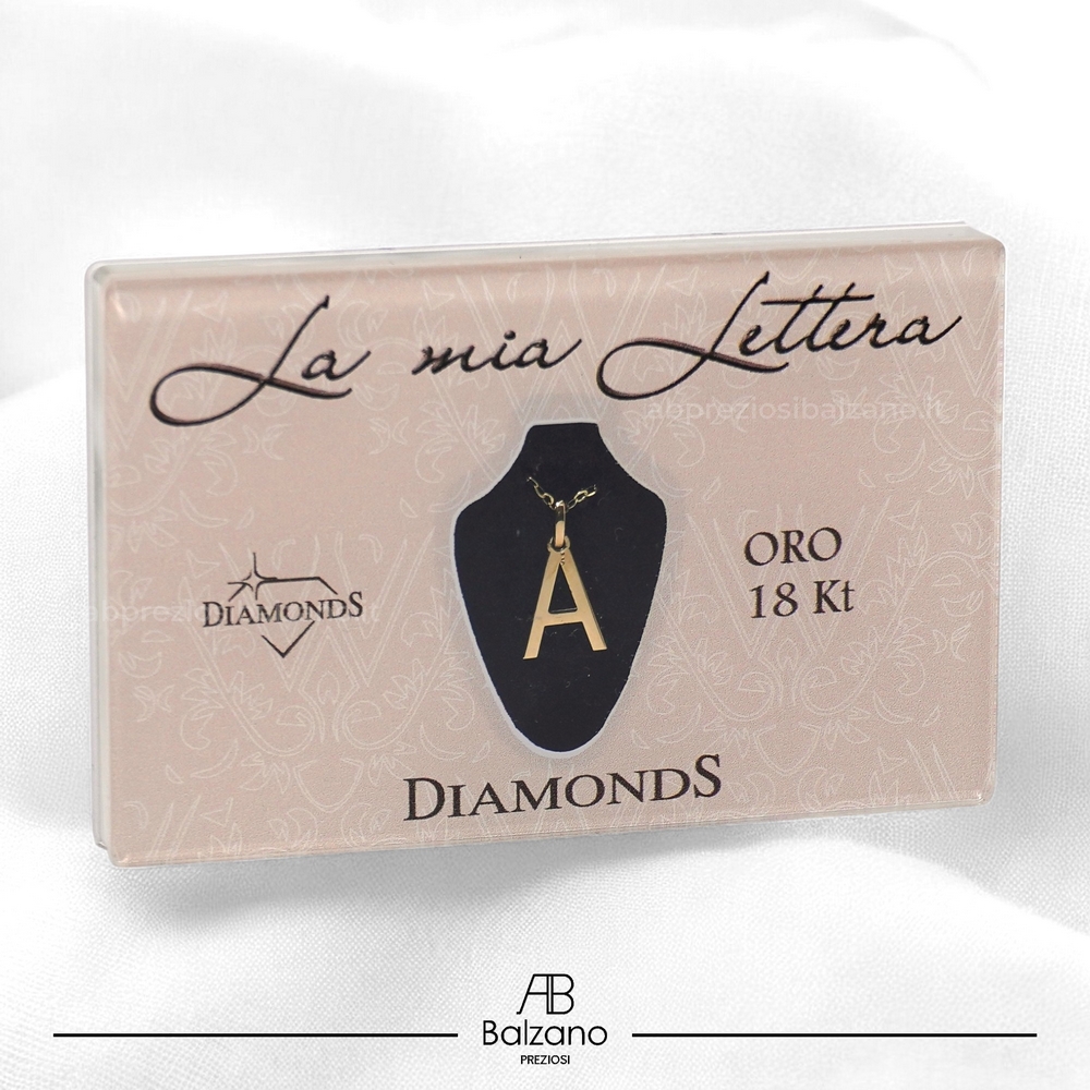 blister-lettera-iniziale-in-oro-18kt-idea-regalo-comunione-battesimo-cresima-prezzi-ab-preziosi-balzano.jpg Blister Collana con Lettera Iniziale in Oro Giallo 18kt - Diamonds - immagine 1