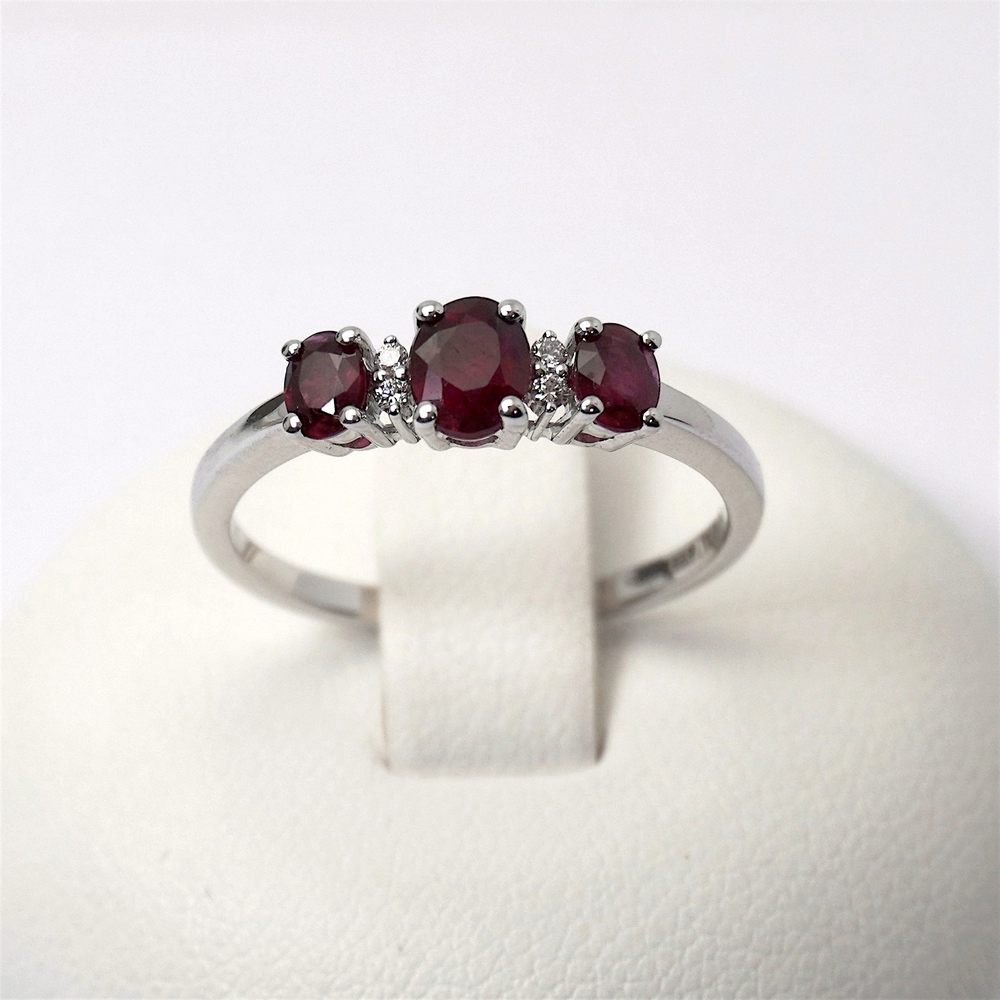 17 anello trilogy rubino prezzo giorgio visconti gioielli donna ab preziosi balzano gioielleria bari ABX16566R Anello Trilogy di Rubini Giorgio Visconti - immagine 1